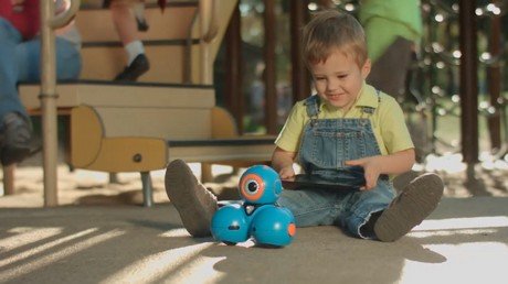 Des robots éducatifs pour des bébés sur mesure